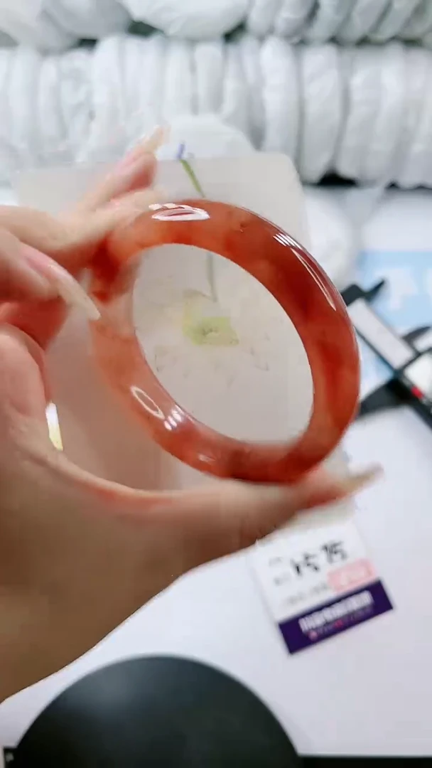 【闪购商品】石英质玉手镯未镶嵌多样性发货V575