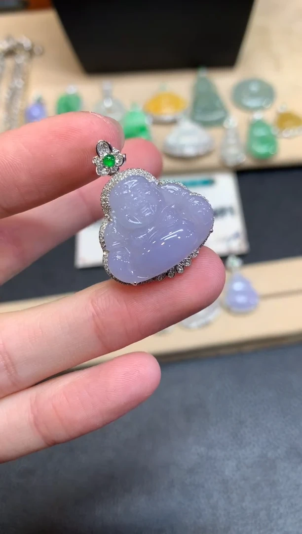 【闪购商品】翡翠颈饰18K金镶嵌佛公【无服务费】