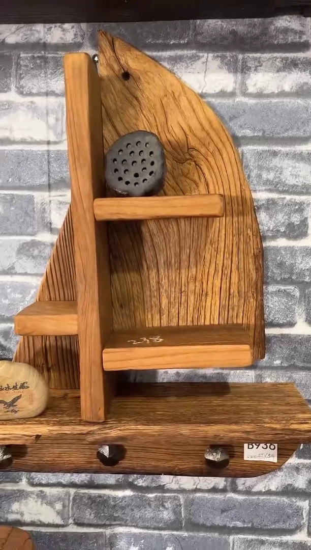 ༺****༻风化老门板丙烯画