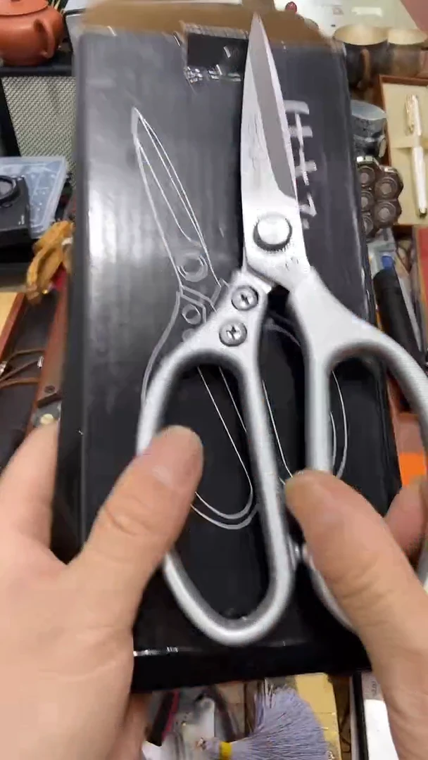 瓷片闪购商品 如图所示