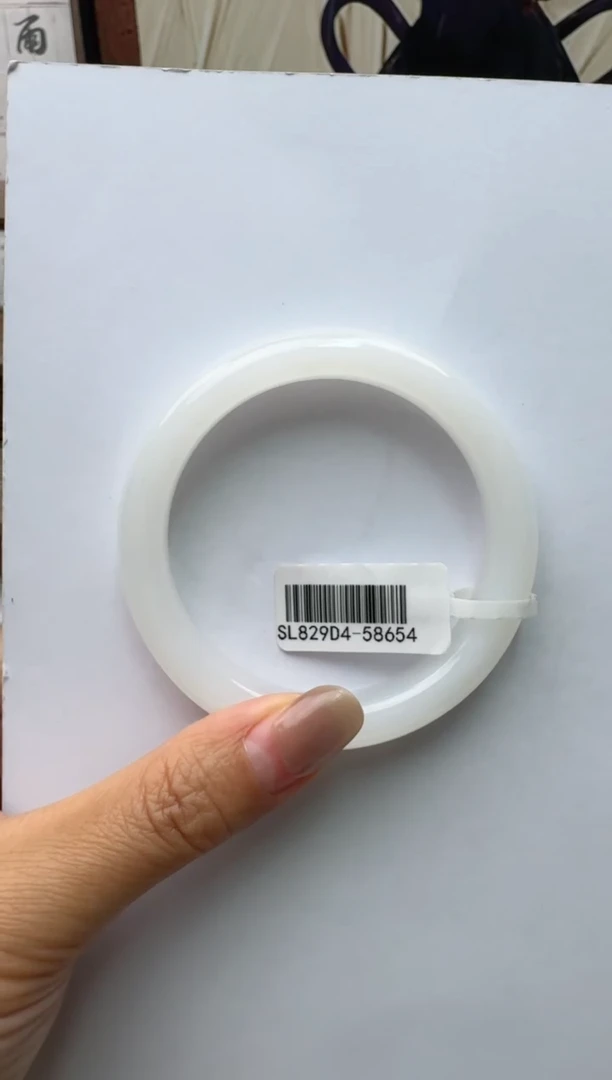 未镶嵌手镯和田玉54