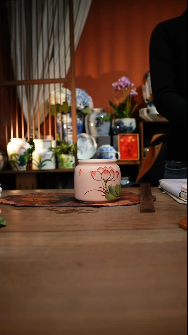 当代高温釉下彩手绘陶瓷餐具