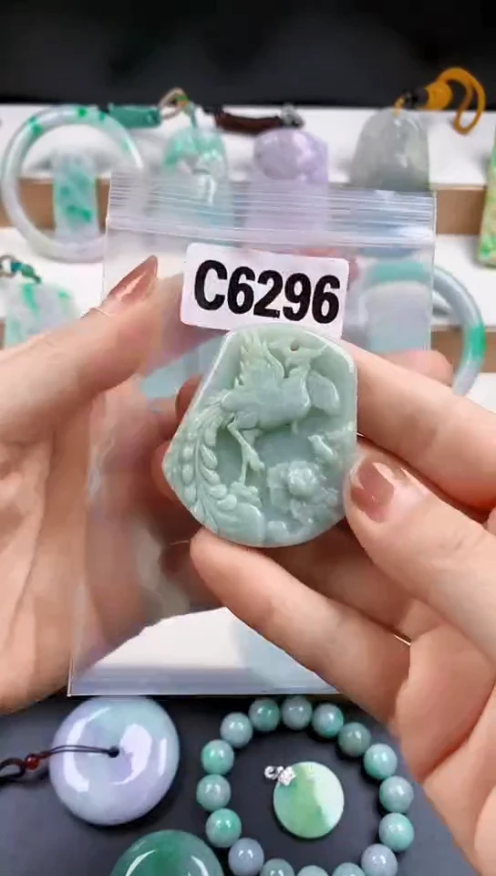 颈饰未镶嵌翡翠天然翡翠吊坠挂件