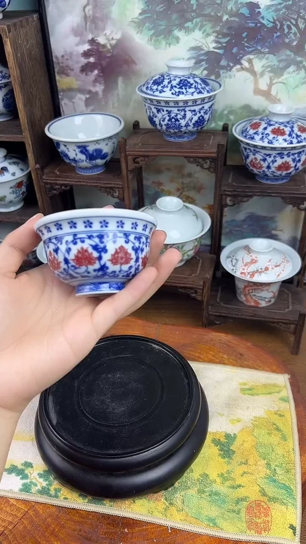 其他青花釉里红缠枝莲小压手杯