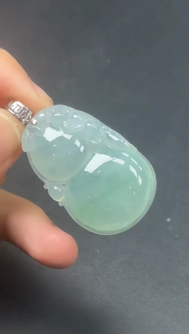 18K金镶嵌挂件翡翠YM720-24葫芦