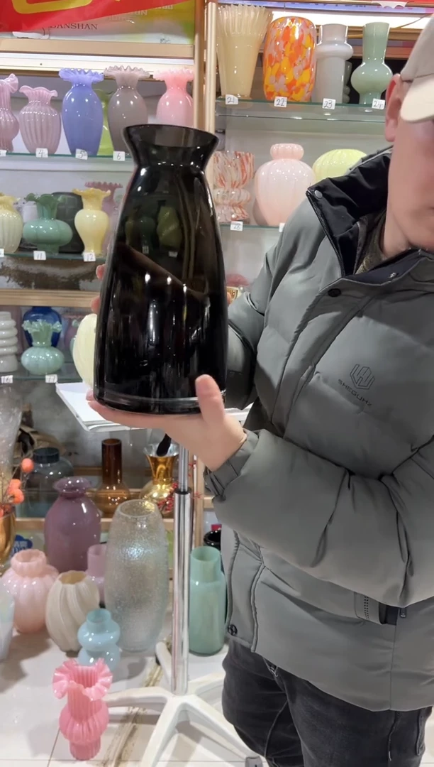 【闪购商品】无铅玻璃黑色花瓶