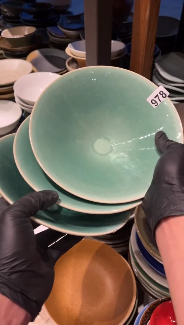 【闪购商品】瓷片978  微瑕绿釉斗笠碗（3个哦）