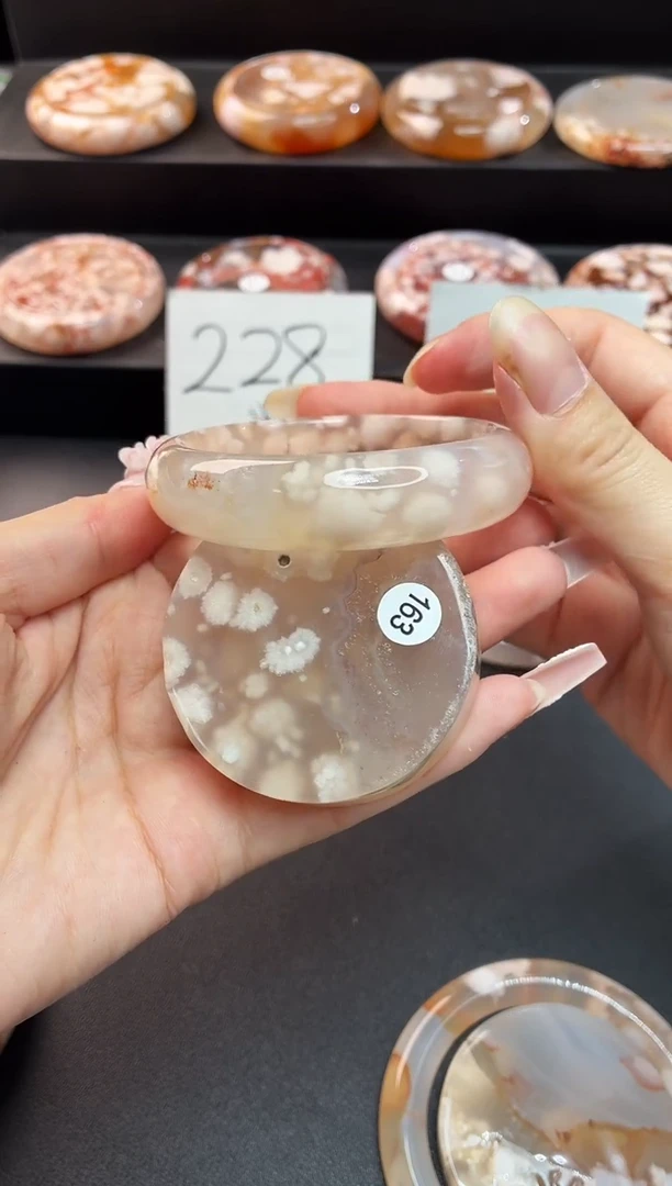 手镯玛瑙/玉髓未镶嵌石英质玉