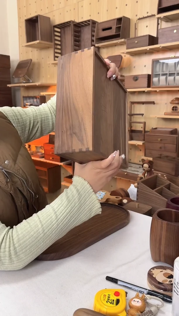 木181号微瑕黑胡桃铜鸟干果盒