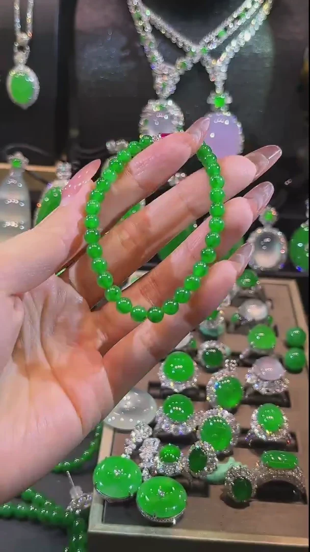 18K金镶嵌手链翡翠手串