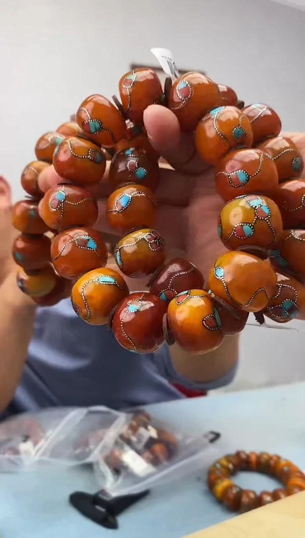 琥珀未镶嵌珠宝奇石假一罚十，多样性发一件095