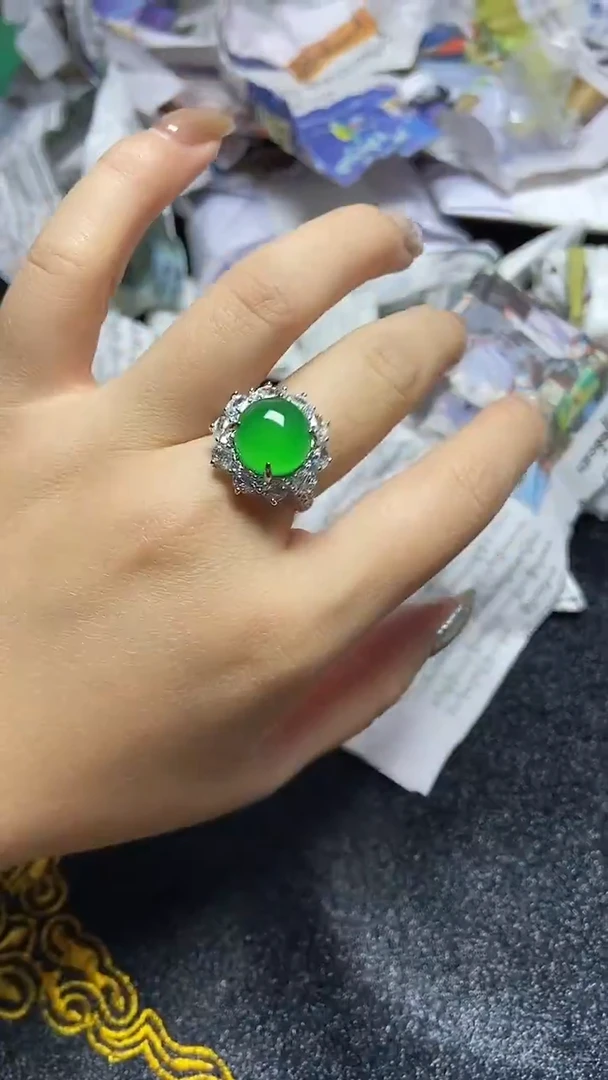 无非金属满色吊坠，所见即所得！