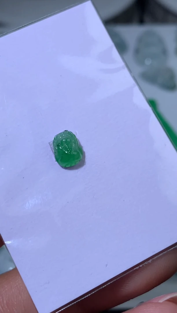 未镶嵌定制翡翠毛货