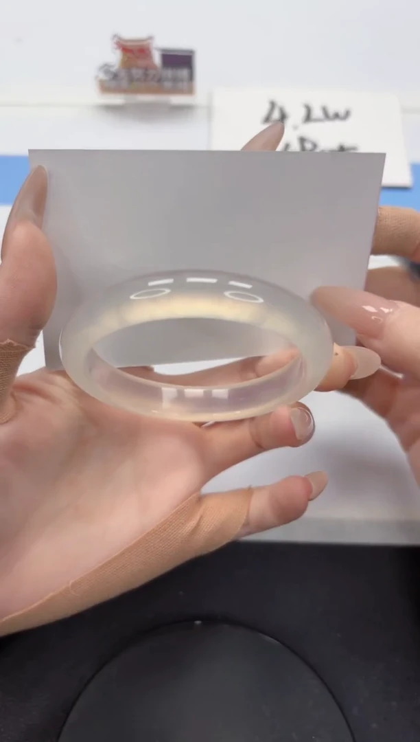 【闪购商品】石英质玉手镯未镶嵌A94-57.5