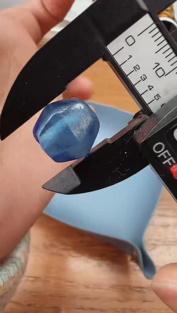 【闪购商品】树脂制品【 肖钟出品 】