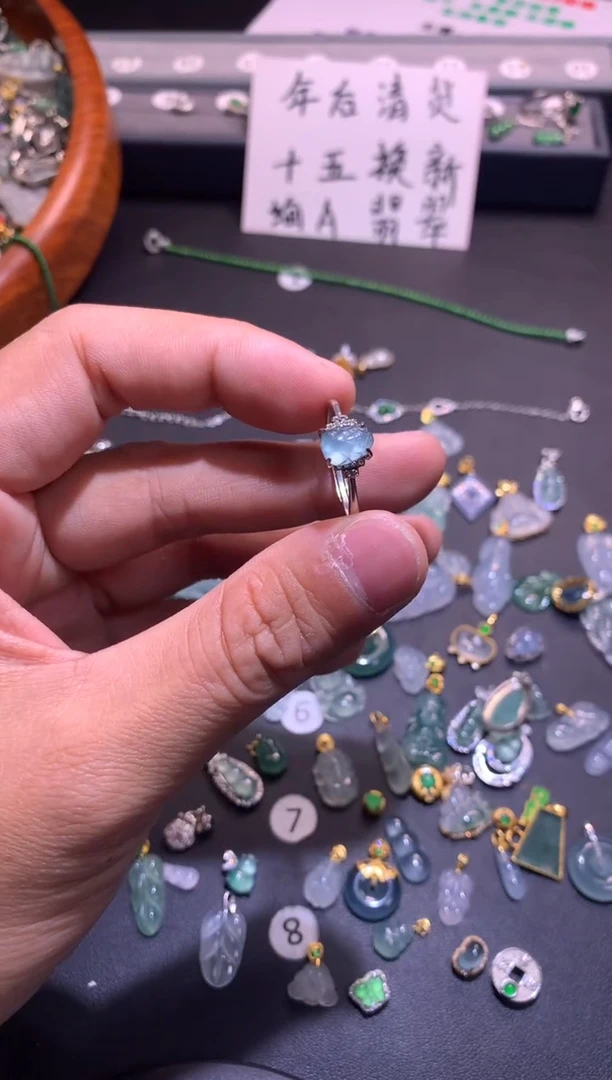 【闪购商品】翡翠吊坠(不含链)银S925镶嵌1