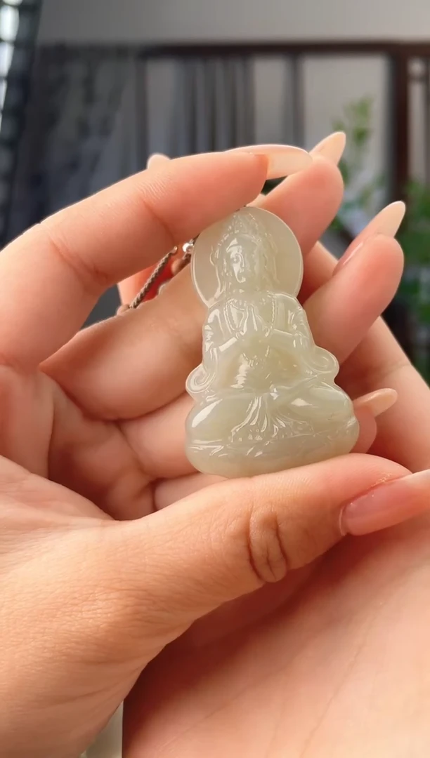 颈饰未镶嵌和田玉观音 多样性发其一