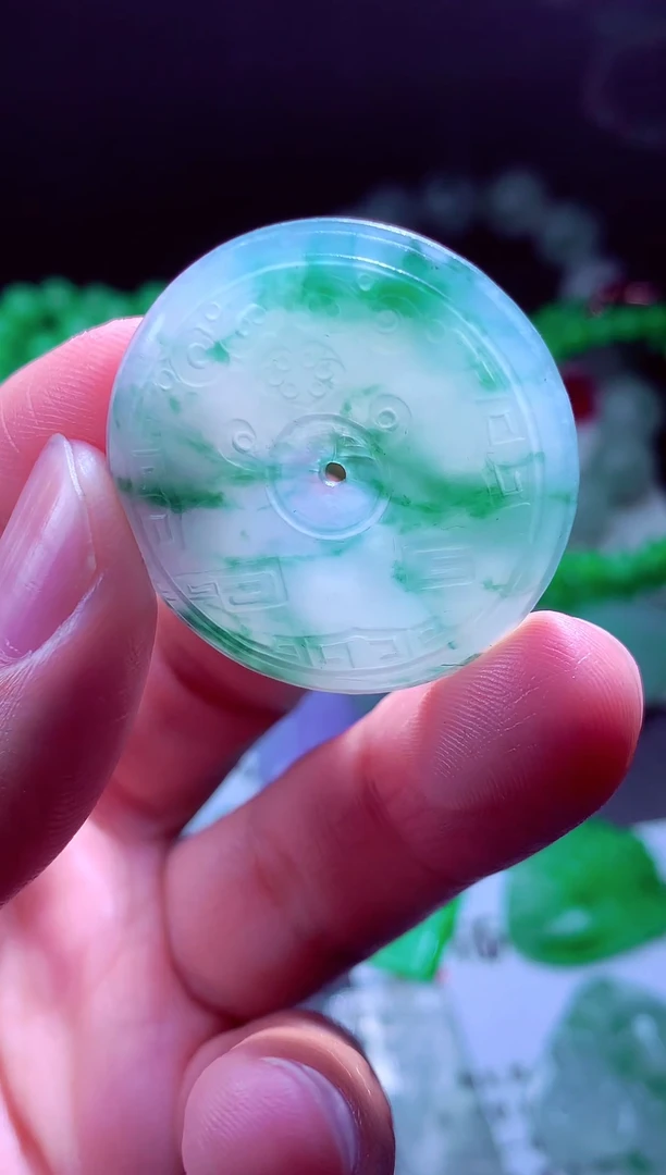 未镶嵌定制翡翠糖**?翡翠毛货定制