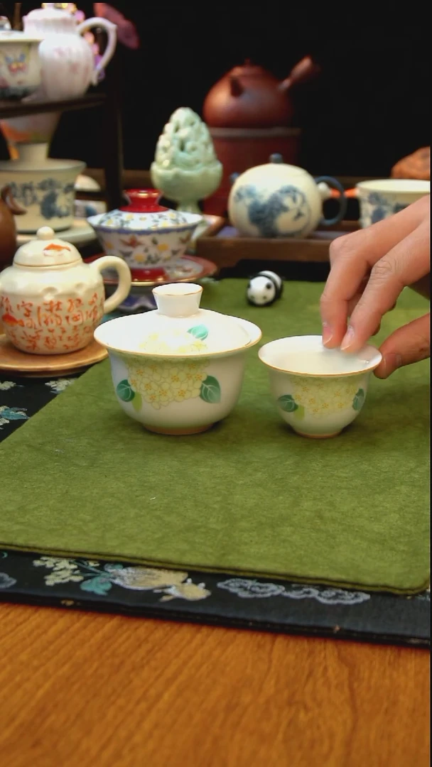 专做手绘和手工茶具的直播间