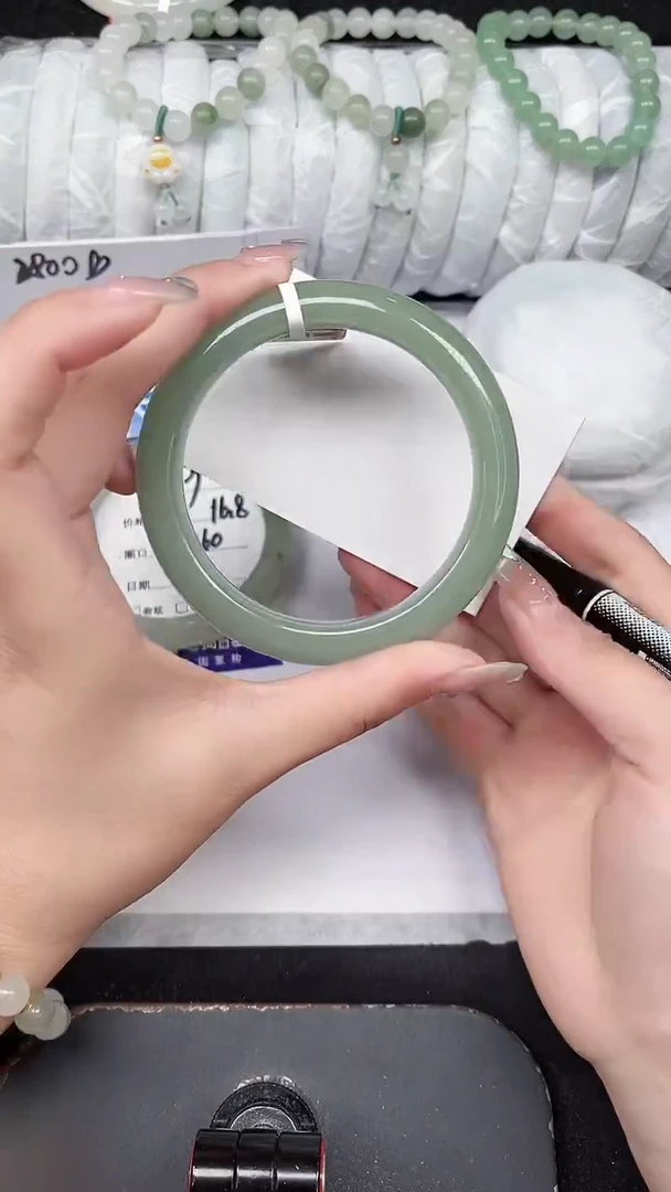 未镶嵌手镯石英质玉318-63/64