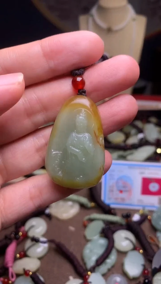 颈饰未镶嵌和田玉新疆料青海料清水和田玉吊坠