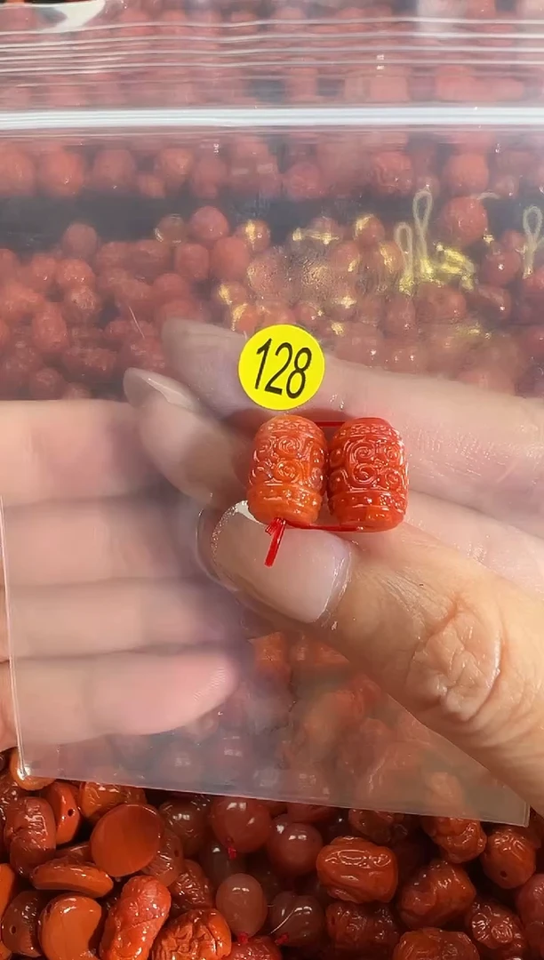 颈饰未镶嵌南红玛瑙1