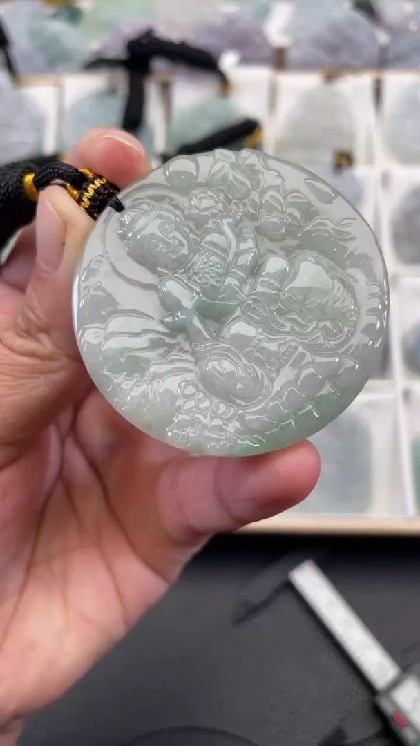 颈饰未镶嵌翡翠天然缅甸翡翠A货225