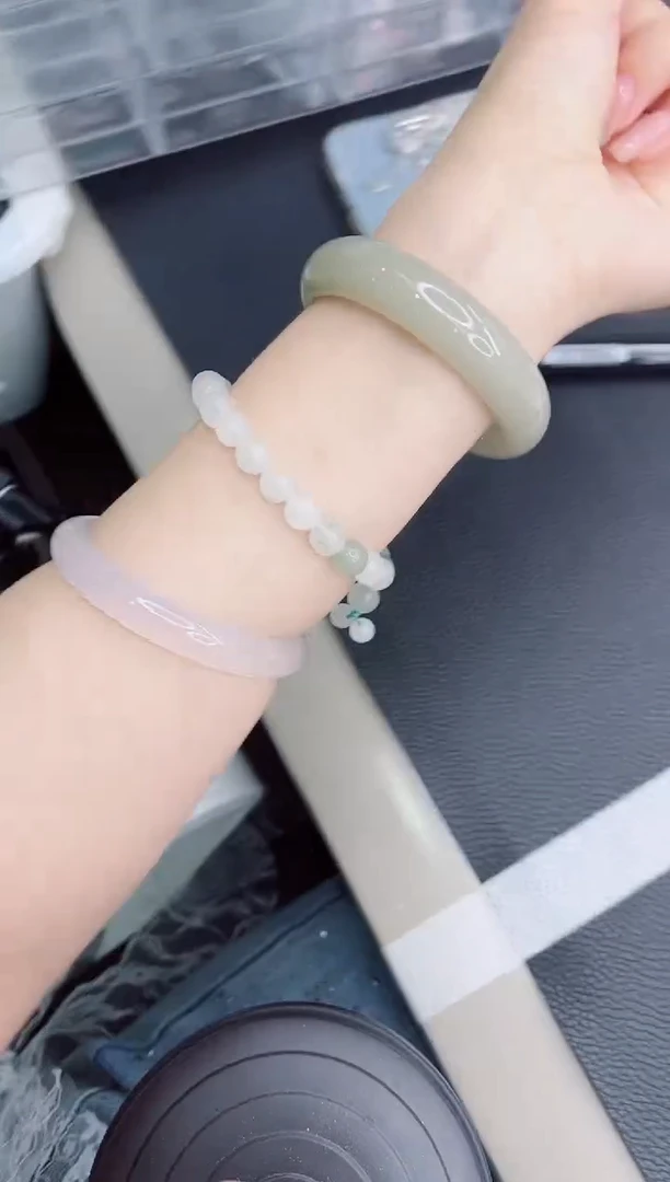 石英质玉手镯未镶嵌a38-55.8