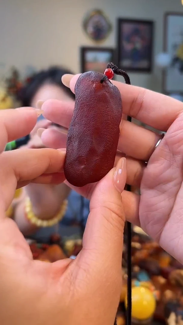 琥珀颈饰未镶嵌吊坠