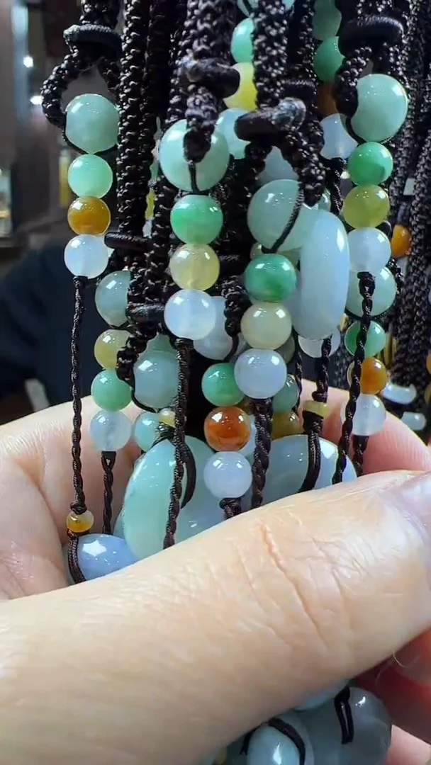 【闪购商品】翡翠挂件未镶嵌美背（多样性发其一）