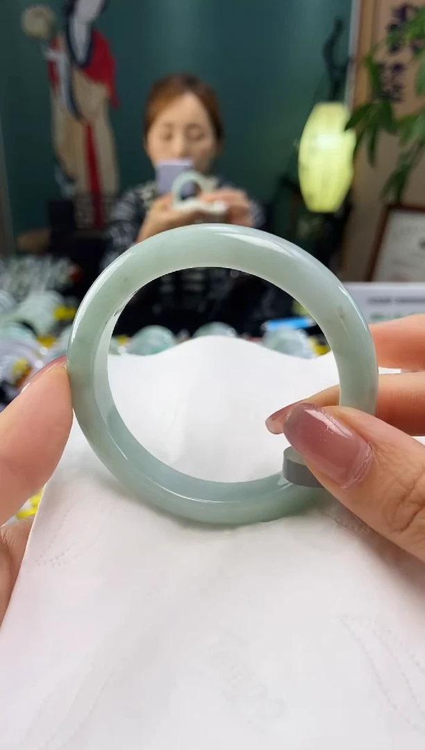 翡翠手镯未镶嵌54.3圈口t