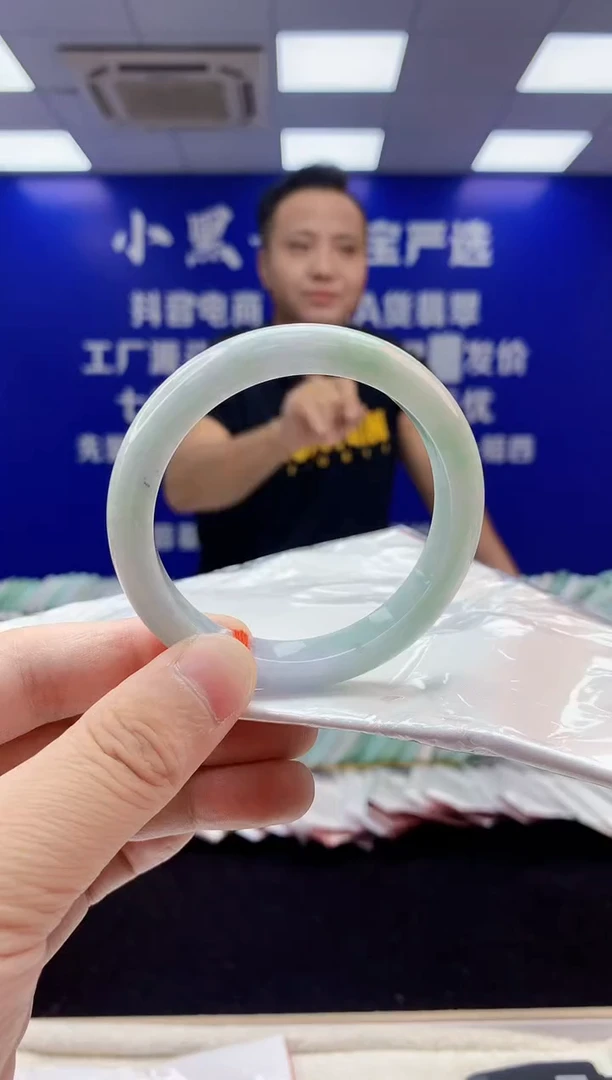 翡翠手镯未镶嵌1天然A货缅甸翡翠默认有瑕