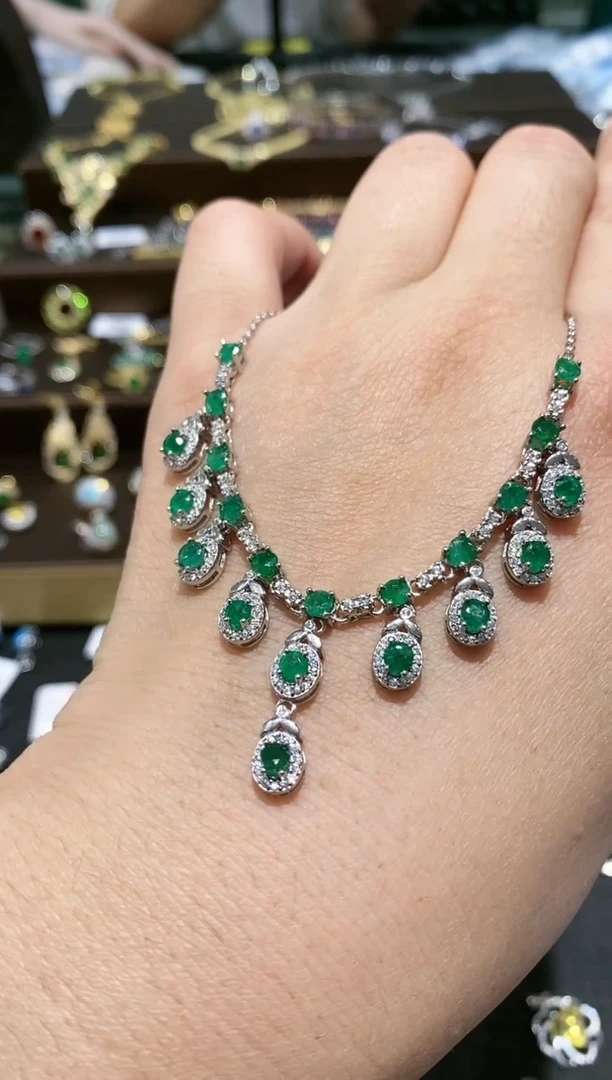 【闪购商品】祖母绿颈饰银S925镶嵌项链