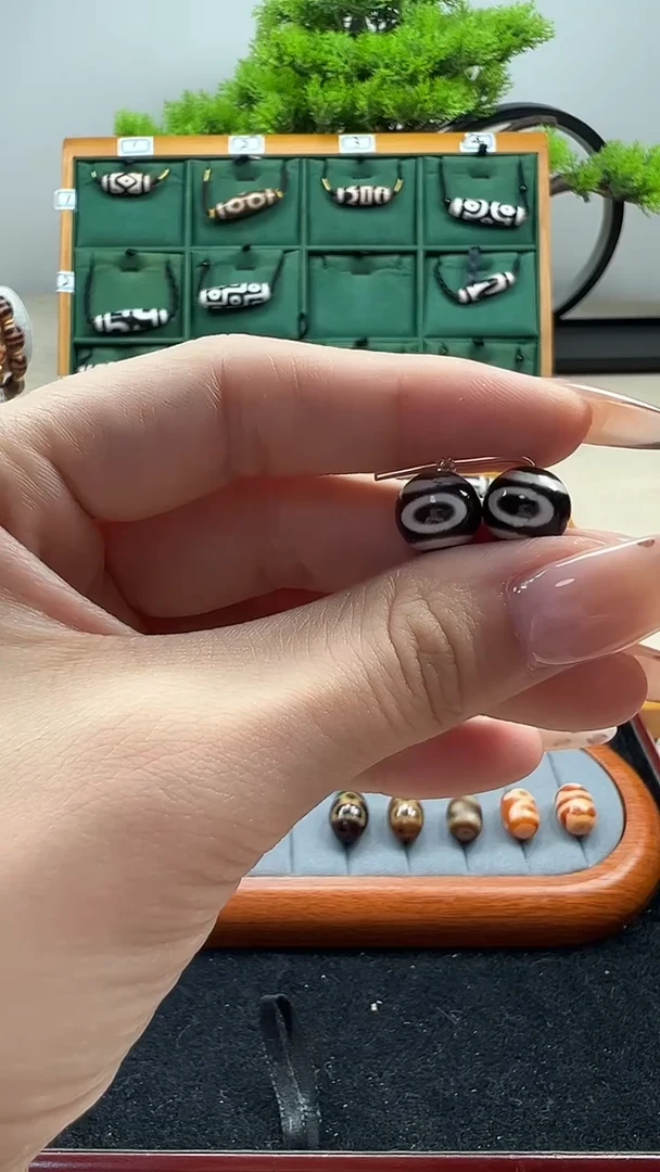 玛瑙/玉髓（覆膜）颈饰未镶嵌110.（微瑕随机发货）