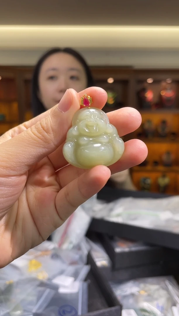 颈饰18K金镶嵌和田玉（多样性发一件）