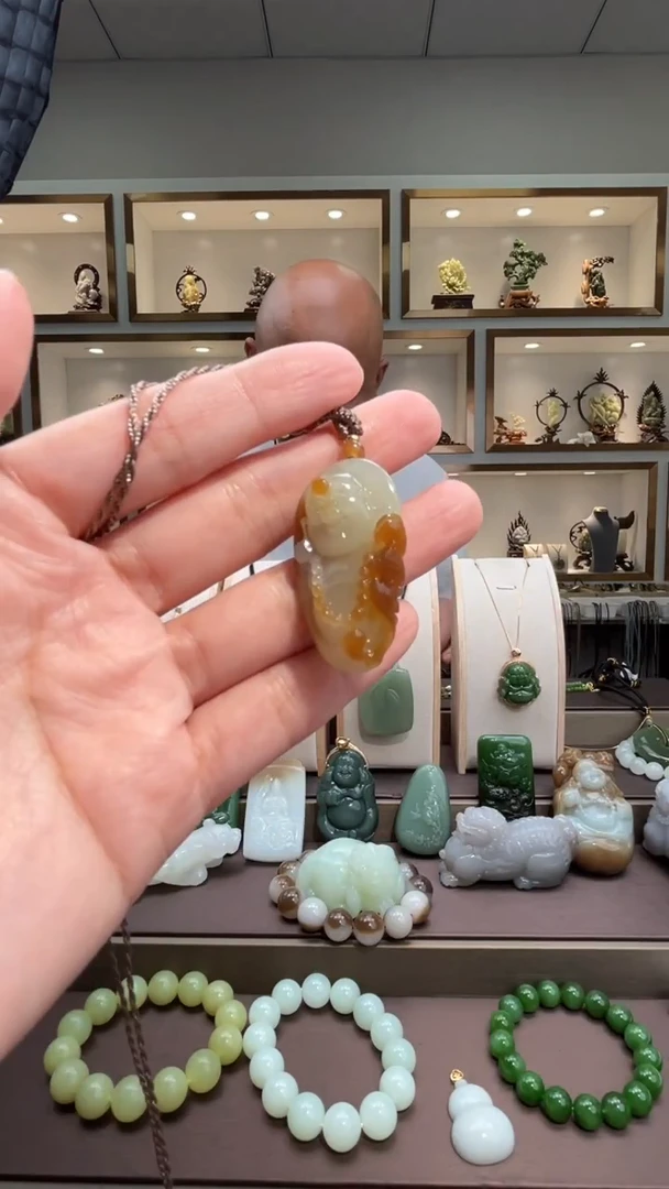 颈饰未镶嵌和田玉苏