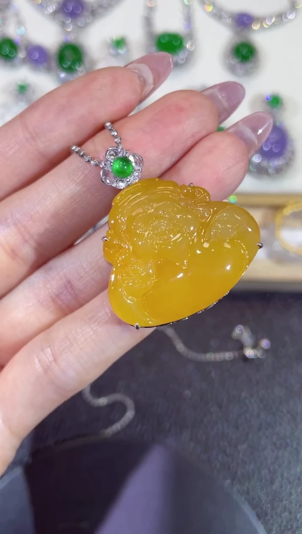 翡翠18K金镶嵌吊坠(不含链)团购92