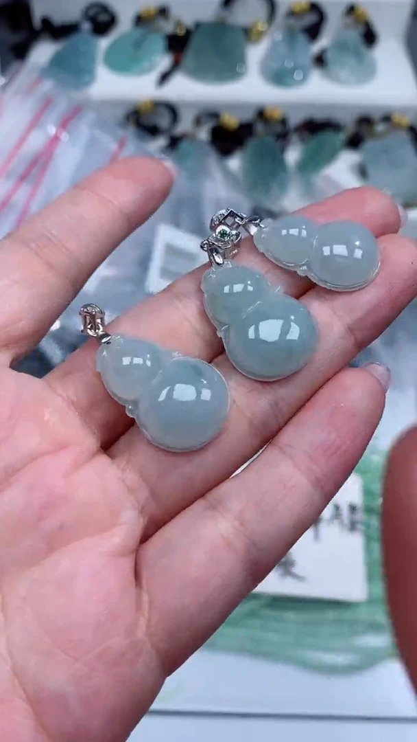 颈饰银S925镶嵌翡翠吊坠团购多样性发一件