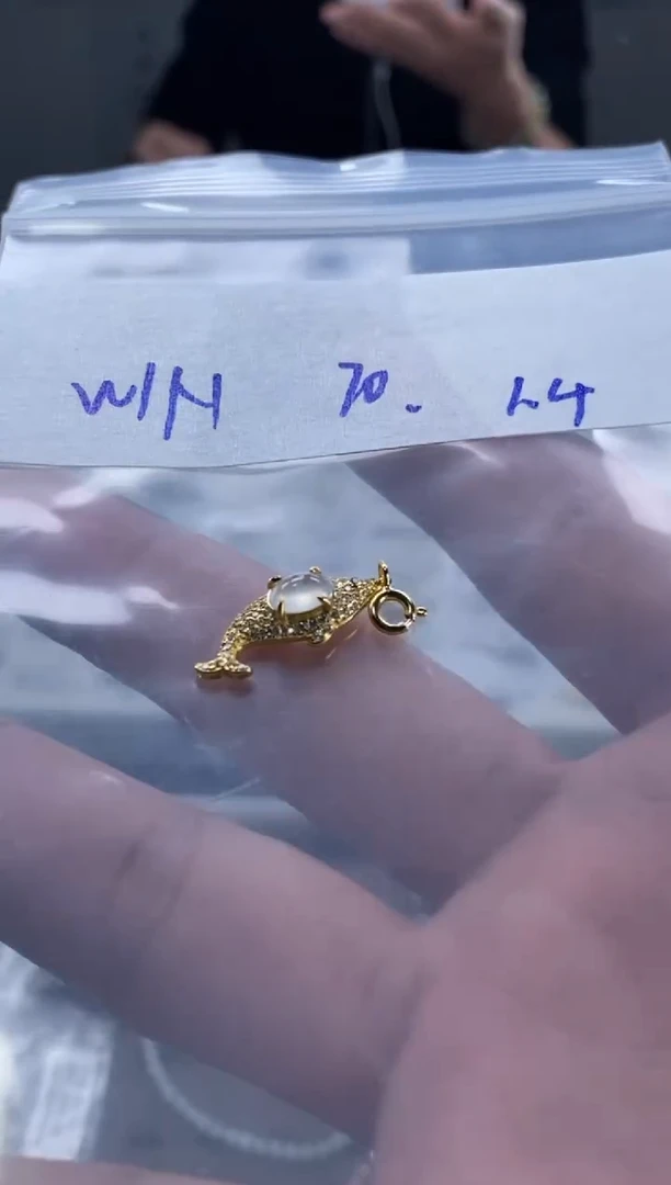 颈饰未镶嵌翡翠?****N天然缅甸翡翠珠子