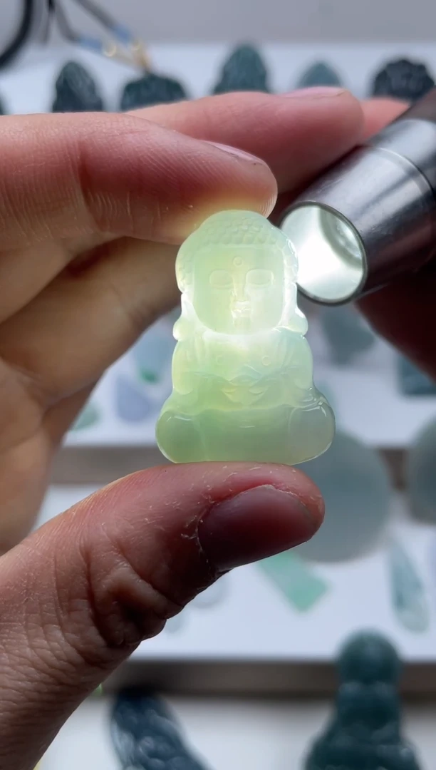 颈饰未镶嵌翡翠天然翡翠A货