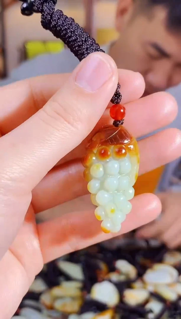 【闪购商品】和田玉颈饰未镶嵌1