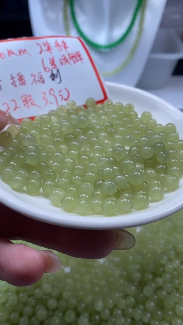 颈饰未镶嵌石英质玉W787冰晴6mm*22颗