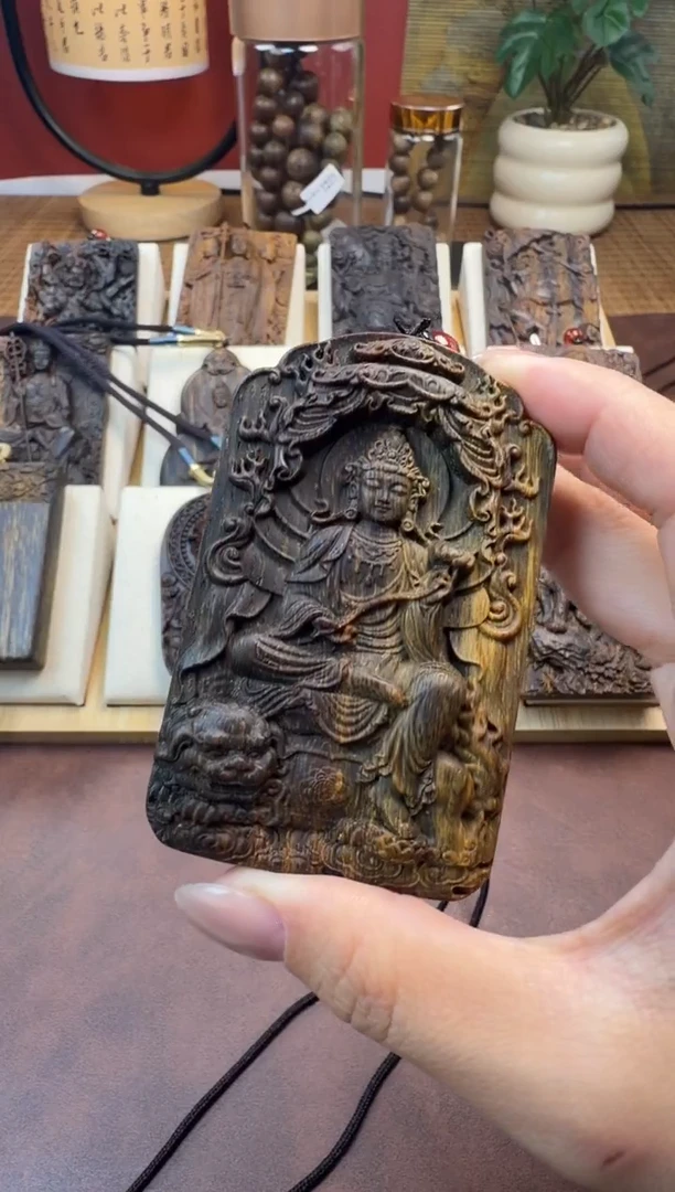 木木雕款芽庄 十二生肖守护 文殊菩萨 8cm 送养香瓶