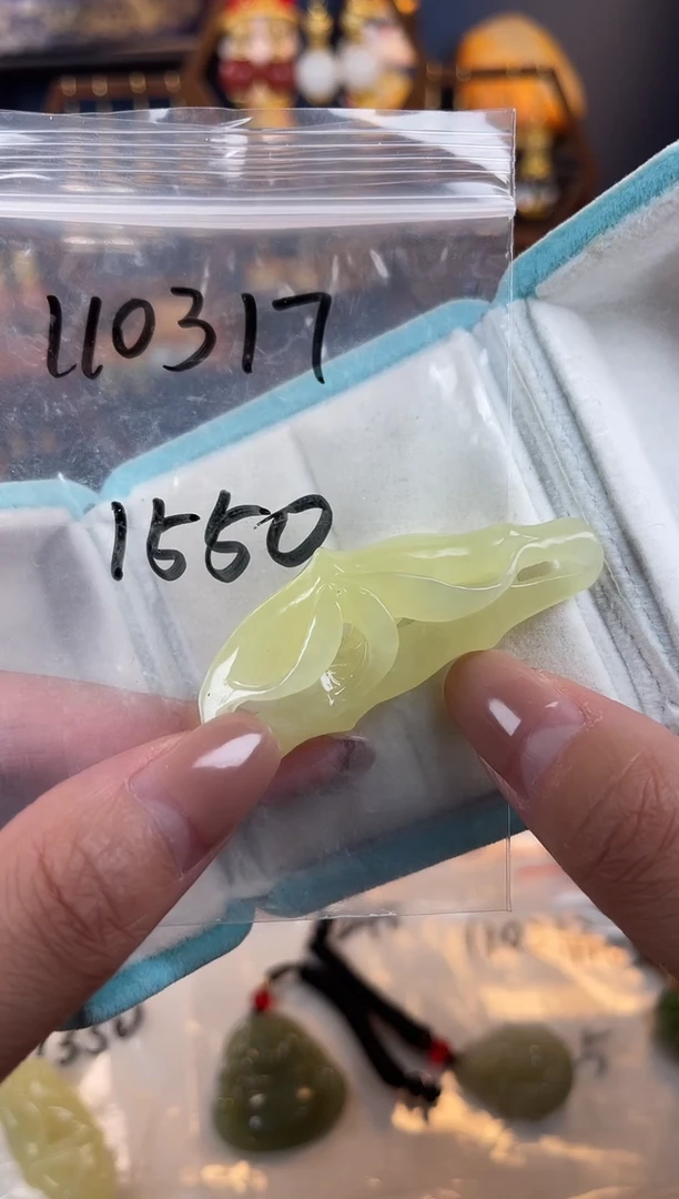 未镶嵌和田玉挂件姚****鹭，110317