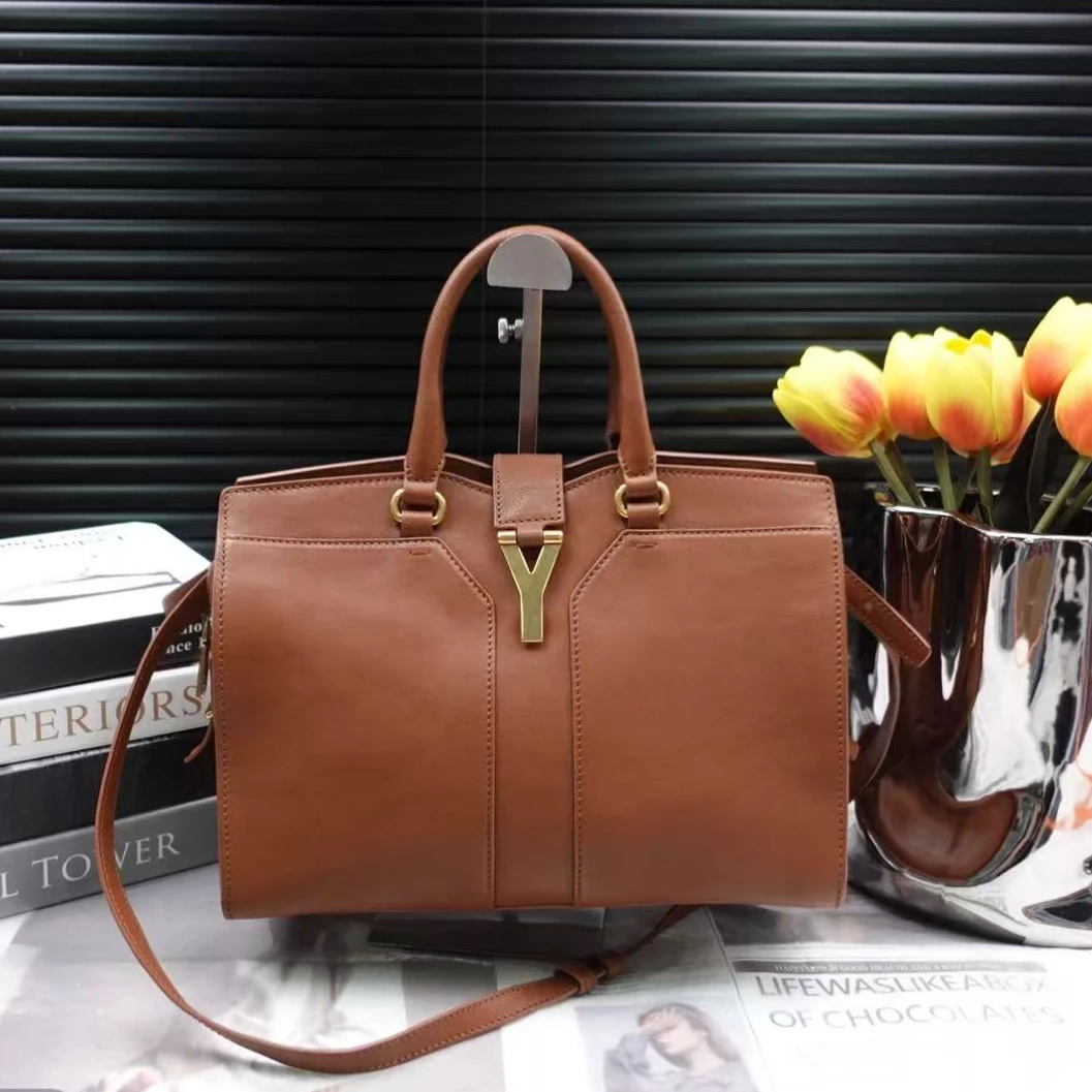 99新 YSL/圣罗兰 思斯专属 圣罗兰棕色Y扣斜挎包 LM4251