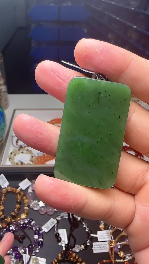 【闪购商品】和田玉吊坠(不含链)未镶嵌碧玉无事牌吊坠2