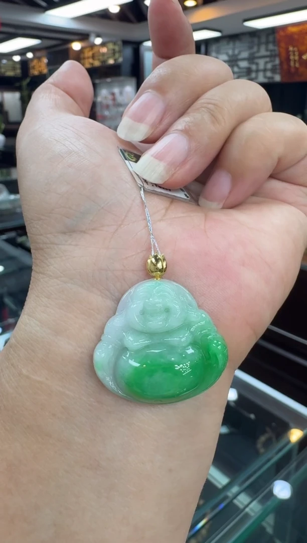 翡翠18K金镶嵌颈饰小**~佛公