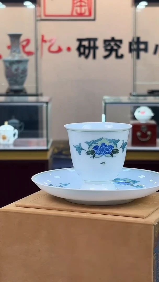 杯子瓷甄选-滑石子花卉杯碟两件套