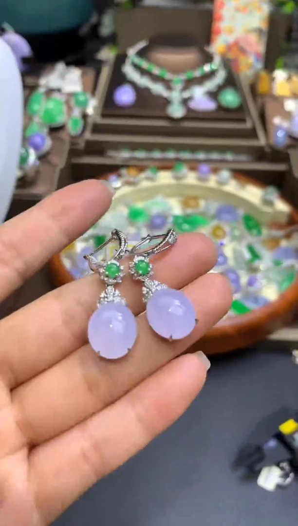 【闪购商品】翡翠颈饰18K金镶嵌111111111111