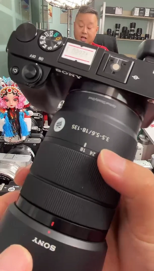 99新a6000+18-135镜头